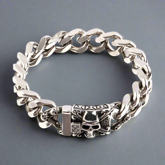 Chunky cuban style skull bracelet